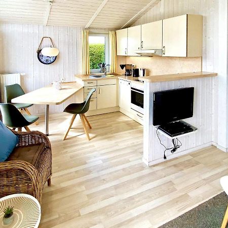 Two-Bedroom Holiday Home In Groemitz 7 Bagian luar foto